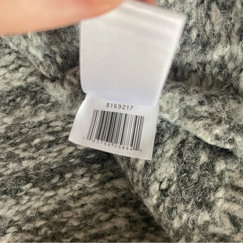 1. state super soft grey puff sleeve sweater size Small
